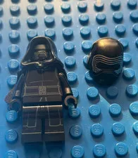 Lego Kylo Ren Minifigure Helmet Star Wars Episode 7 75104 sw0663