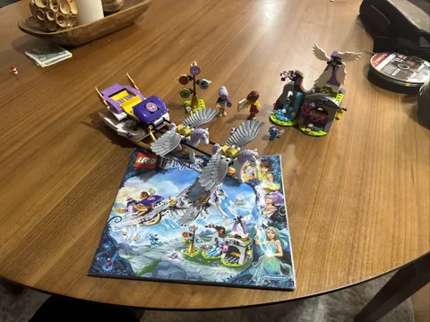 LEGO Elves: Aira's Pegasus Sleigh (41077) complete set with book no box 