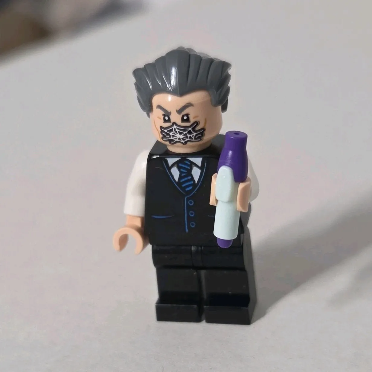 LEGO Marvel Daily Bugle J. Jamieson Minifigure w/ Accessory
