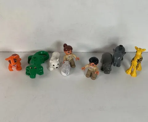 Lego Duplo Zoo Minifigure Lot Veterinarian Elephant Giraffe Tiger