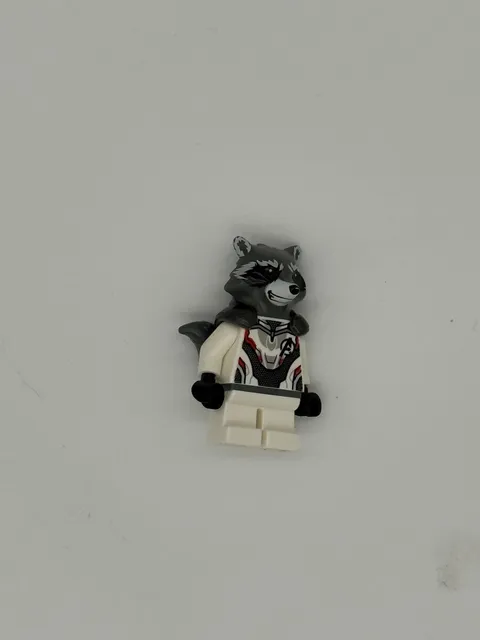 LEGO Super Hero Minifigure Rocket Raccoon White Jumpsuit Dark Bluish Gray Head