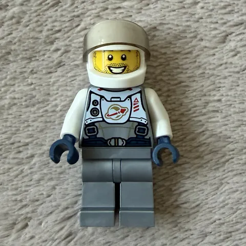LEGO x Town: Astronaut w/ Classic Space Logo (TWN400)