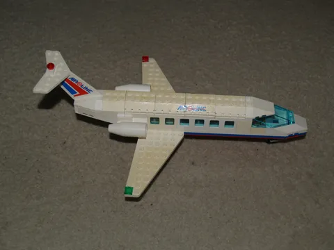 Lego City Airport 10159 - near complete plane only