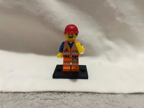 The LEGO Movie Series 1 Hard Hat Emmet Collectible Minifigure