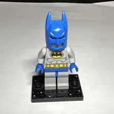 LEGO Batman Minifigure SH111 Missing Cape