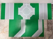 LEGO 32 x 32 Green Baseplate Landing Pad Runway Pattern Road Driveway Lot *
