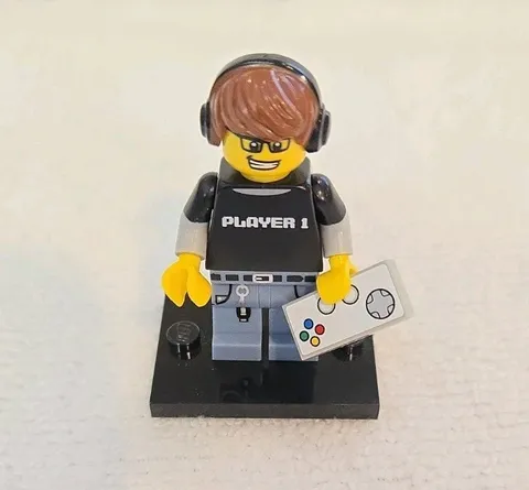 Lego Minifigure Series 12 (71007) Video Game Guy Complete 