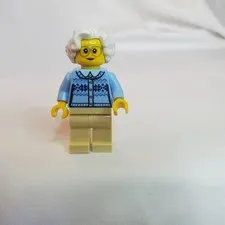 LEGO Grandma & Grandad  Minifigure from Set 60134 City People