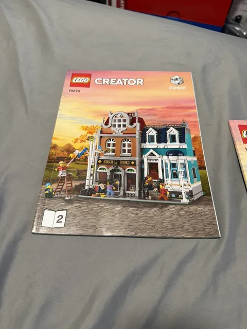 LEGO Creator Expert Bookshop 10270 Instruction Manual Set - Books 1 and 2