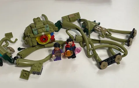 LEGO Marvel Doctor Strange & Multiverse Of Madness Gargantos Showdown 76205