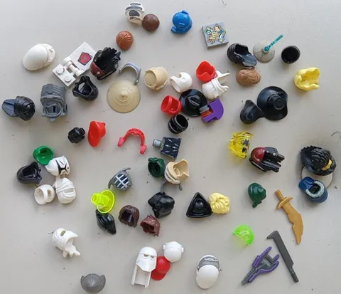 ☀️Authentic Lego Minifigure Parts Helmet Hair Hats Weapons ( Many Lego Parts )