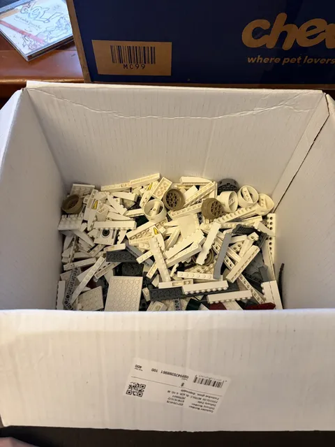 LEGO Star Wars: Republic Dropship with AT-OT Walker (10195) read description 