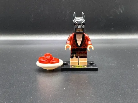LEGO MINIFIGURE THE LEGO BATMAN MOVIE SERIES 1 LOBSTER LOVIN’ BATMAN COLTLBM01