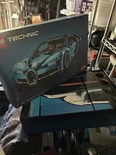 LEGO Technic 42083 Bugatti Chiron Original Box + Manuals + Inserts