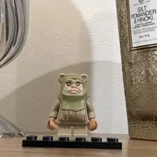 LEGO Star Wars Ewok Minifigure Green Hood Light Tan Outfit Plastic 5+