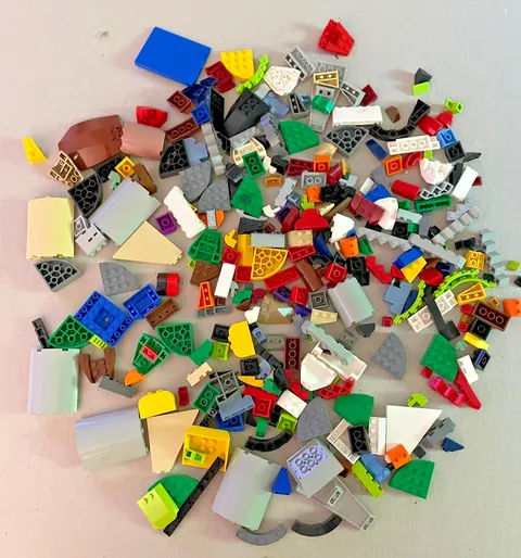 Lot 1 Pound LEGO Curves Slopes Wedges Pieces Vtg. late 1990's-2010's
