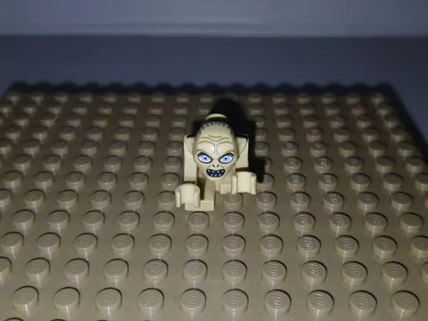LEGO Gollum Minifigure Hobbit Lord Rings Wide Eyes