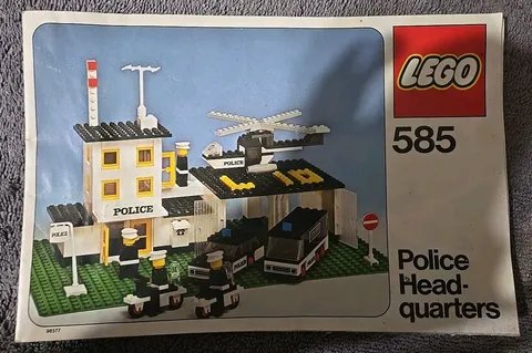 Vintage LEGO #585 Police Headquarters Instruction Book
