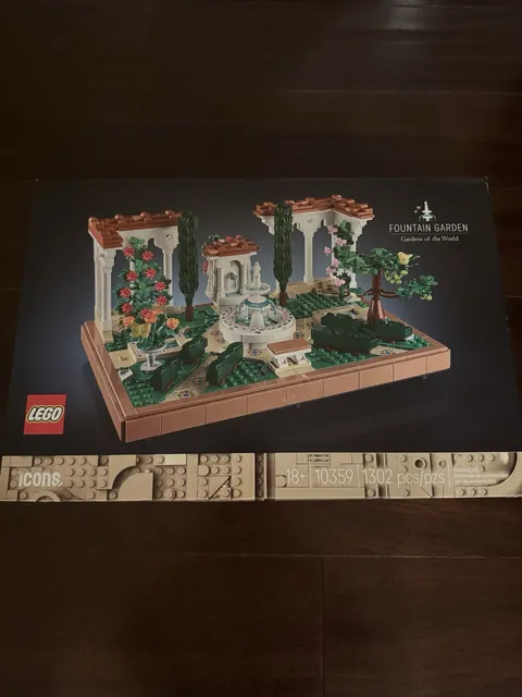 Lego 10359 ICONS Fountain Garden Gardens of the World 1302 pcs Sealed!