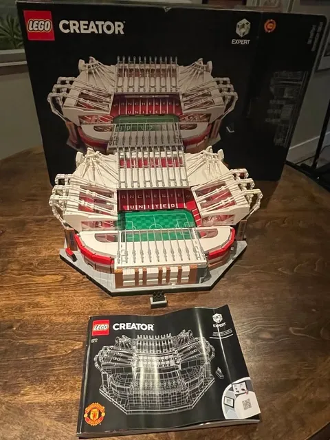 LEGO Creator Old Trafford Manchester United Stadium 10272 **100% Complete**