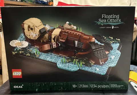 LEGO - Ideas Floating Sea Otter - 21366 - Ages 18+ - 1,234 Pcs. - New Sealed