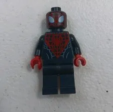 LEGO Marvel Spider-Man Miles Morales Minifigure Super Heroes Red Hands sh190