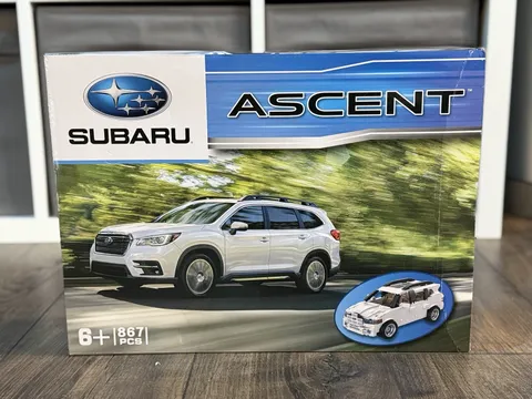 LEGO Subaru Ascent 867 Piece Model Building Kit 2018 Edition New