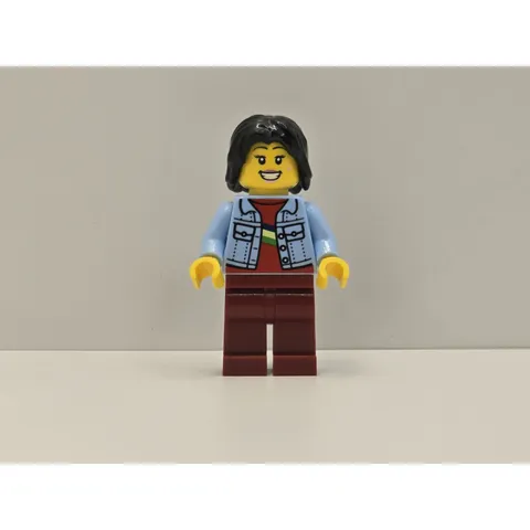 LEGO City Woman Minifigure twn500 Bright Light Blue Jacket New Genuine