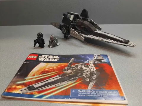 LEGO Star Wars: Imperial V-Wing Starfighter (7915)