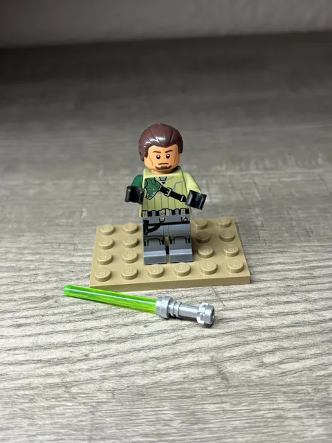 LEGO Star Wars Kanan Jarrus minifigure sw0602 dark brown hair.