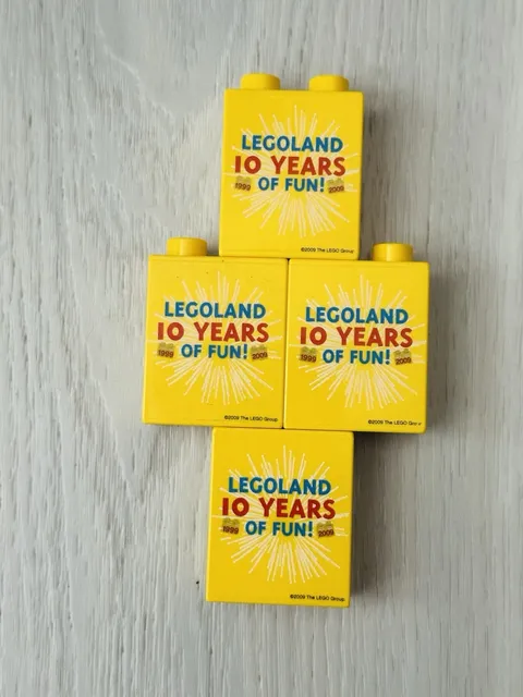 Lego Duplo Legoland 10 Years Of Fun! Printed Specialty Block 2009 X4
