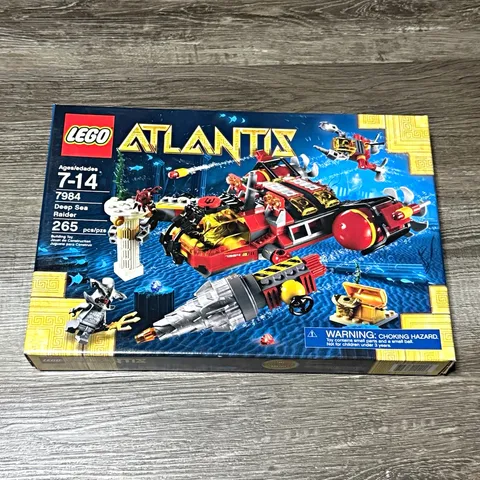 RETIRED LEGO Atlantis 7984 Deep Sea Raider 265pcs