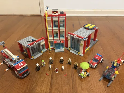 LEGO City: Fire Station (60110) Retired 99% Complete DISASSEMBLED AND ORGANIZED