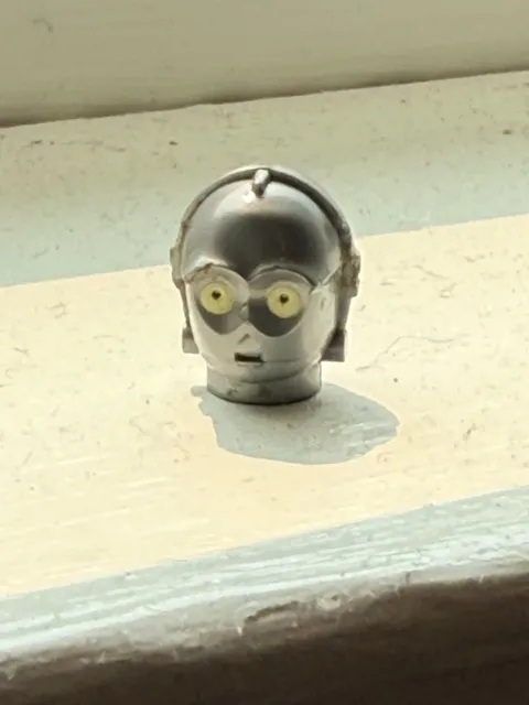 LEGO Minifig Head ONLY C-3PO / K-3PO Protocol Droid with Yellow Eyes Original