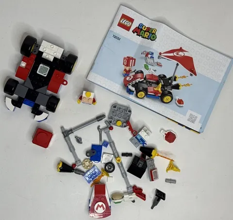 LEGO - Super Mario STANDARD KART (72032) - Age: 7+ Incomplete W/ Manual Parts