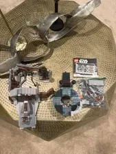 Lego Duel On Geonosis Star Wars Set 75017 (Used) No Mini Figures