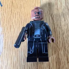 LEGO Marvel Nick Fury Minifigure Eyepatch w/ Black Gun Accessory sh053