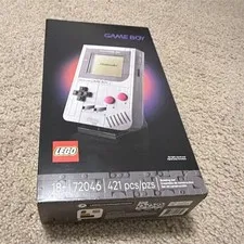LEGO Game Boy 72046 Building Set 421 Pieces 18+ w/ Display Stand