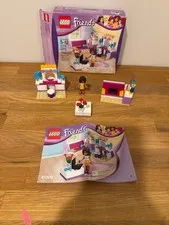 LEGO FRIENDS: Andrea's Bedroom (41009) : Missing one pair of Blue sunglasses.