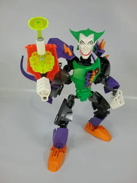 Lego Super Heros 4527 The Joker - Complete - No Instructions or Box - Year 2012
