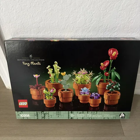 LEGO Icons Botanical Collection Tiny Plants 10329 Complete Set 758pcs 18+