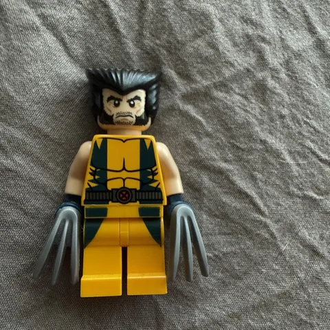 LEGO Wolverine Minifigure 6866 Wolverine's Chopper Showdown, Perfect Condition