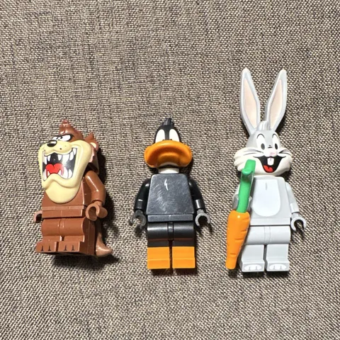LEGO Looney Tunes Minifigures Lot of 3 Bugs Bunny Daffy Duck Taz Limited