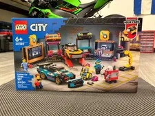 New Lego 60389 City Custom Car Garage - box with minor imperfections