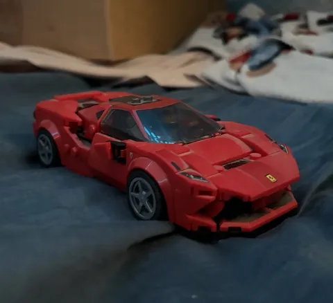 LEGO Speed Champions Ferrari F8 Tributo 76895 275 pcs Race Car Driver No Box