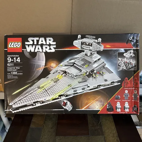 LEGO Star Wars 6211 Imperial Star Destroyer New, damaged box