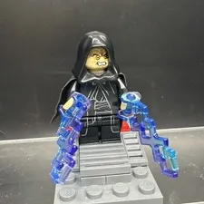 LEGO Star Wars Emperor Palpatine Tan Head and Hands SW0595 Minifigure - 1S