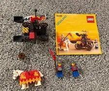 LEGO Castle Twin-Arm Launcher (6039) with Instructions & Minifigures Vintage