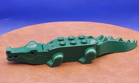 LEGO Minifigure Animal Dark Green Alligator Crocodile with 8 Teeth 6026c01