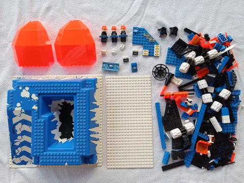 LEGO 6983 ICE STATION ODYSSEY SPACE ICE PLANET 2002 LEGO